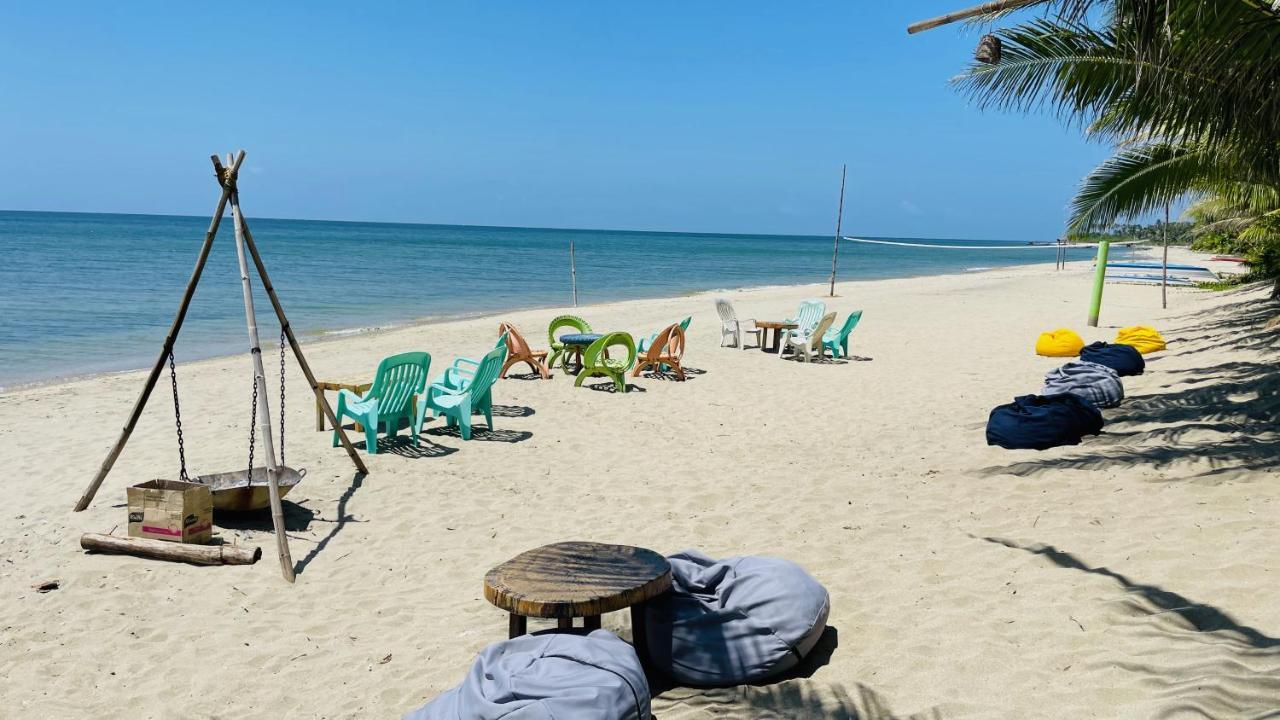 Footprints Beach Resort Agpudlos 외부 사진