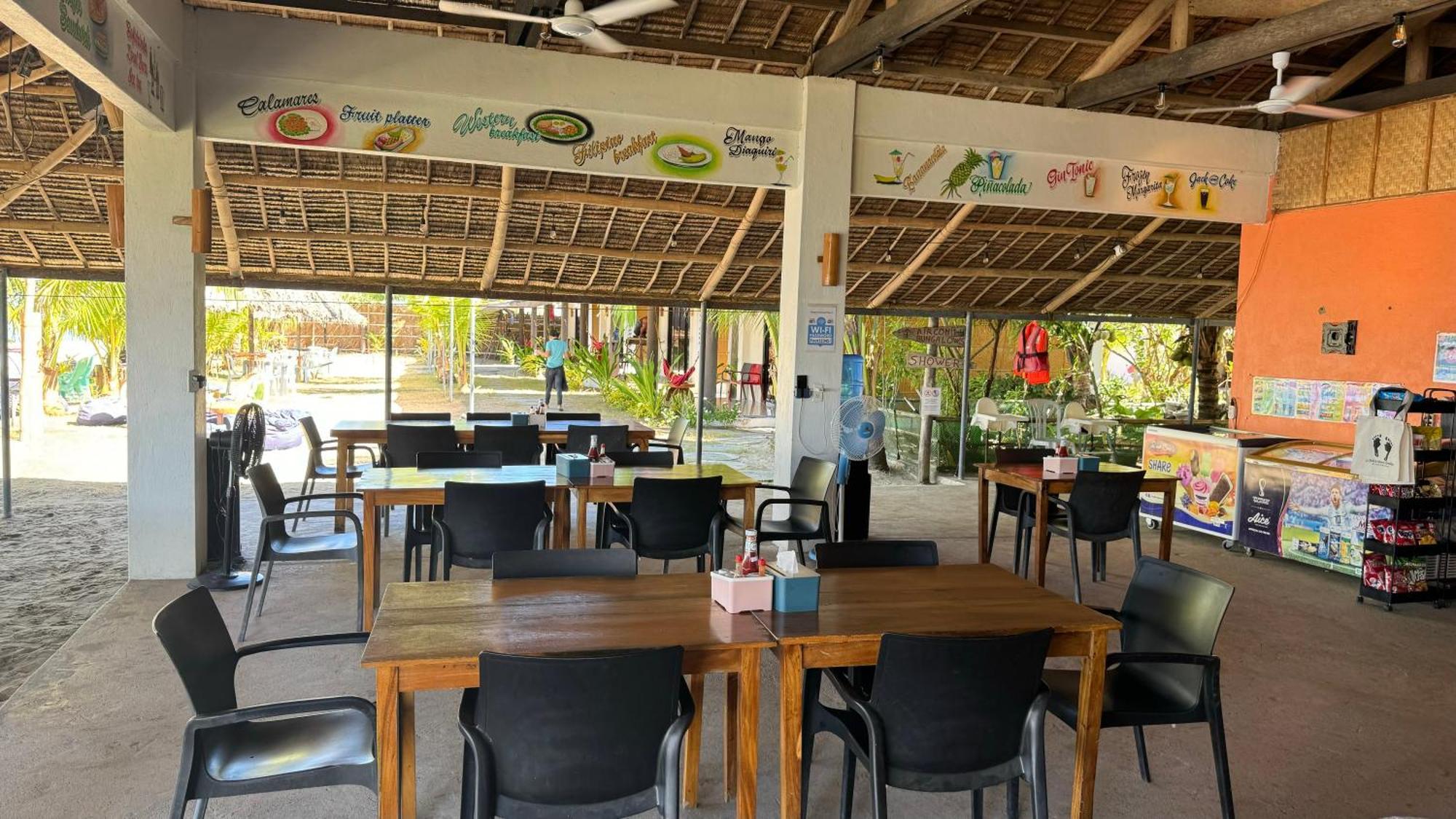 Footprints Beach Resort Agpudlos 외부 사진