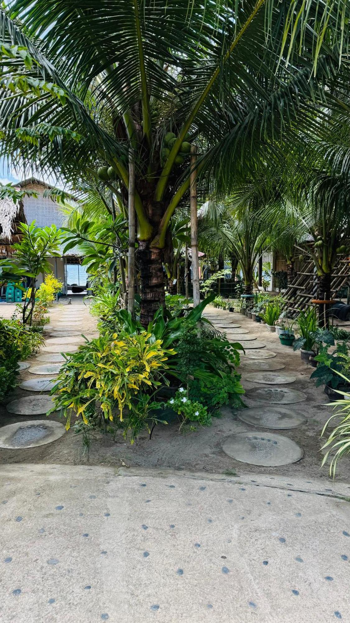 Footprints Beach Resort Agpudlos 외부 사진