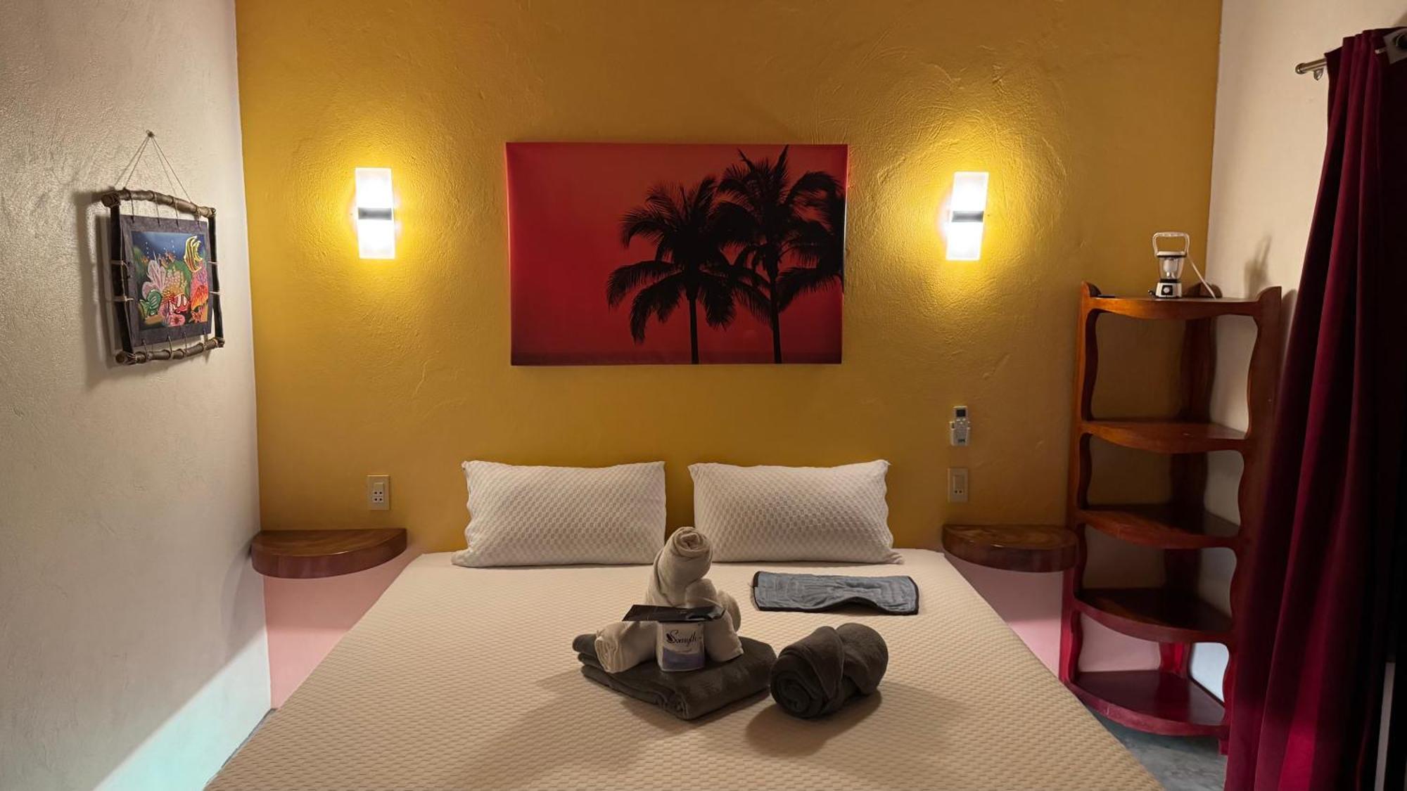 Footprints Beach Resort Agpudlos 외부 사진