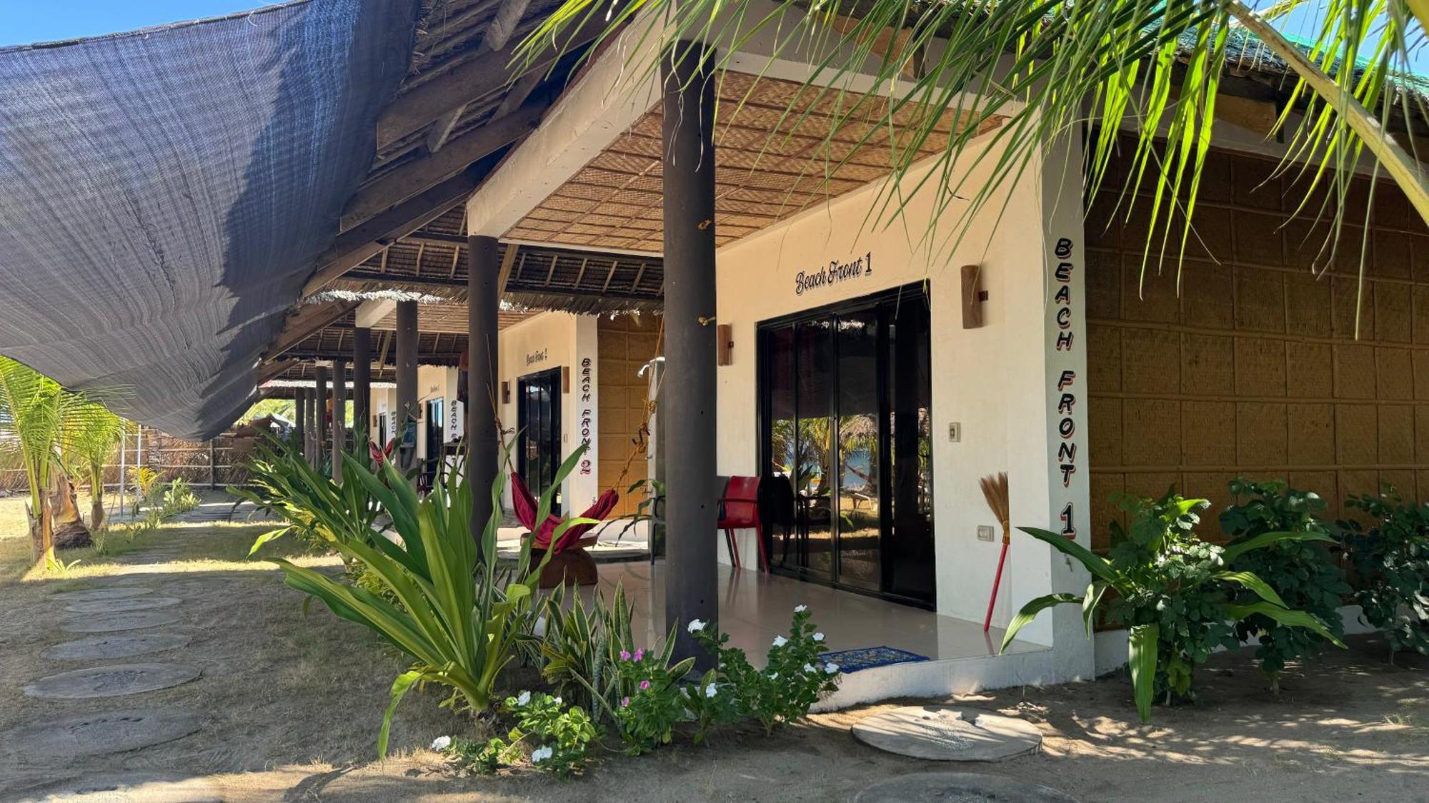 Footprints Beach Resort Agpudlos 외부 사진