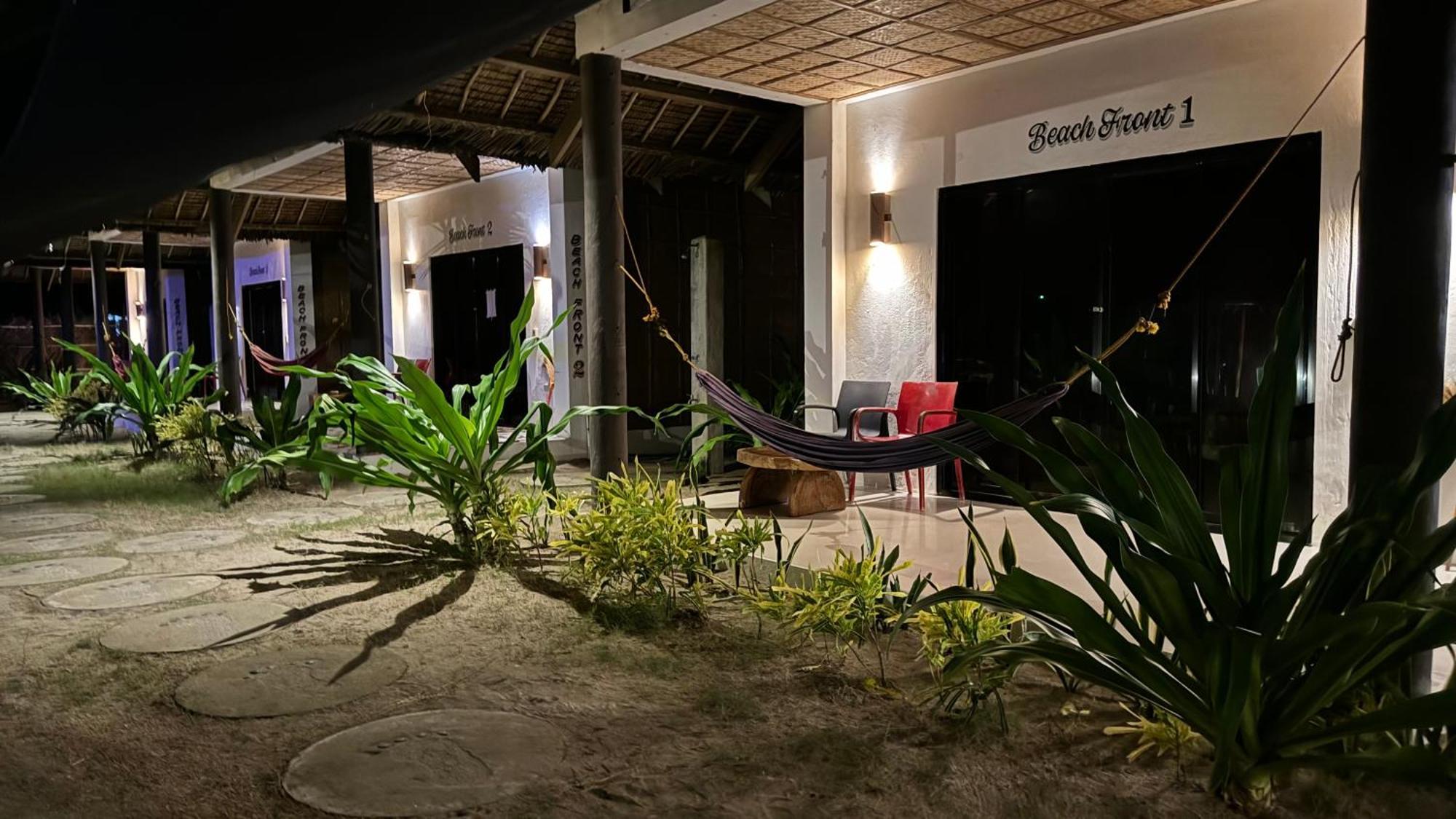 Footprints Beach Resort Agpudlos 외부 사진